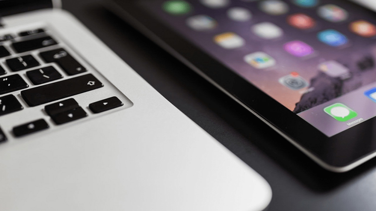 ноутбук или планшет