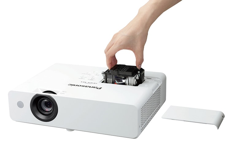 замены лампы в проекторе