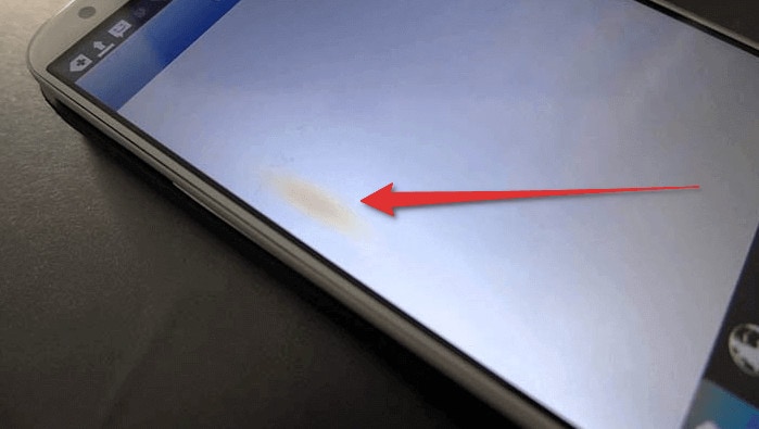 Влага под экраном телефона