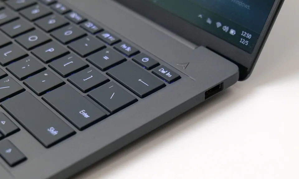 Главный конкурент MacBook Air: ASUS представила Zenbook A14