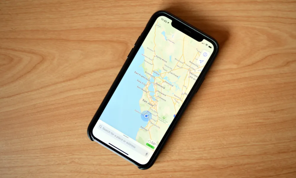 Apple Maps с рекламой