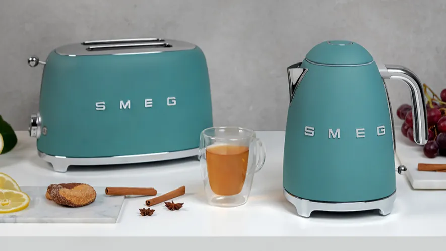 Smeg представил цвет года 2025: Jade Green для вашей кухни