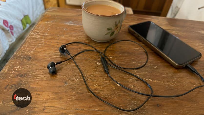 Взял наушники за 1500 рублей вместо AirPods